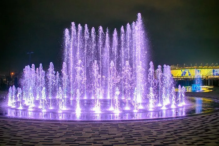В парке ЖК «Левобережье» тестируют светомузыкальный фонтан