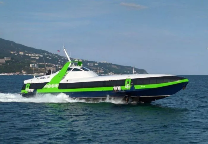 Из Сочи в Сухум отправилось первое пассажирское судно на подводных крыльях