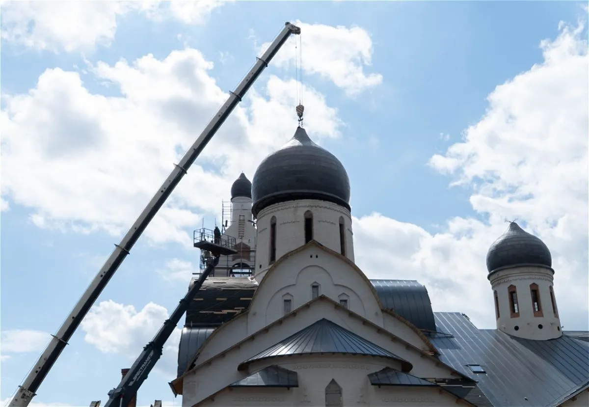 В Краснодаре освятили купола храма Сорока Севастийских мучеников