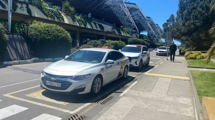 В Сочи оштрафовали навязчивых таксистов