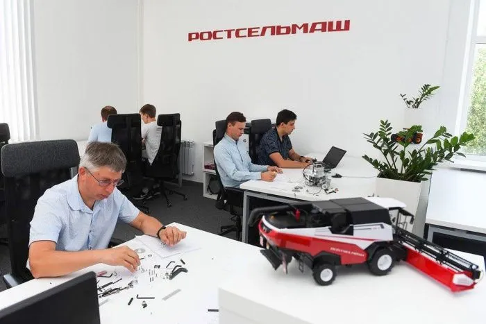 Интеграция теории с практикой