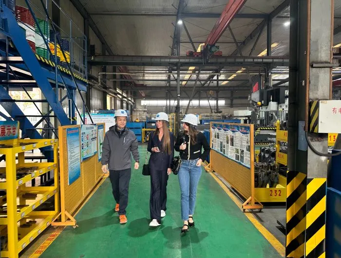 Представители группы компаний «Самсон» посетили завод лидера по производству канатных дорог BMHRI в Китае