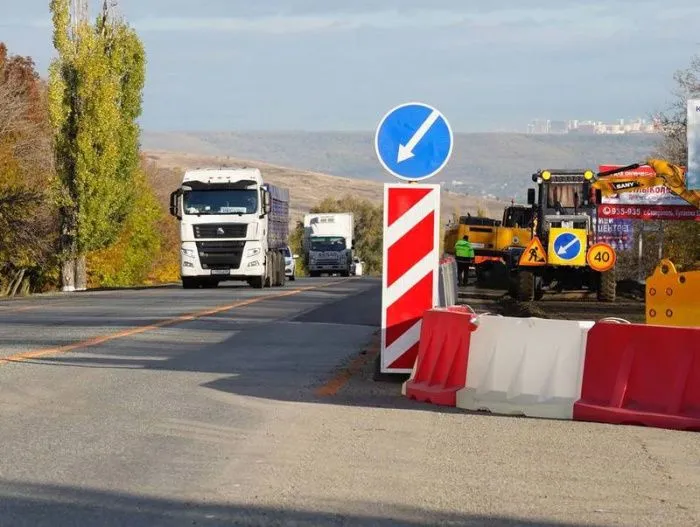 Участок федеральной трассы «Кавказ» в Ставропольском крае расширят до четырех полос