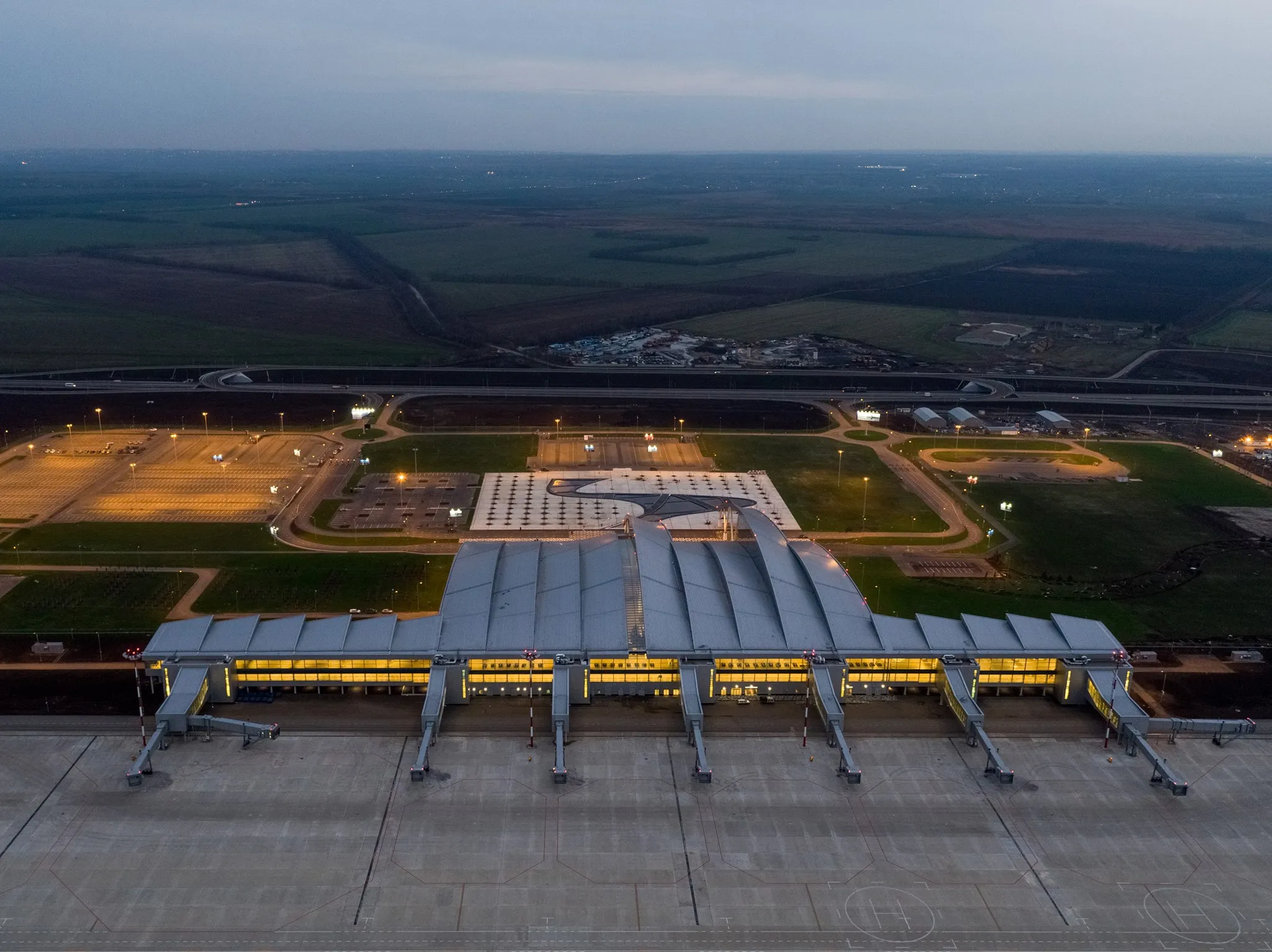 Аэропорт «Платов»: жизнь после «высокой базы» 