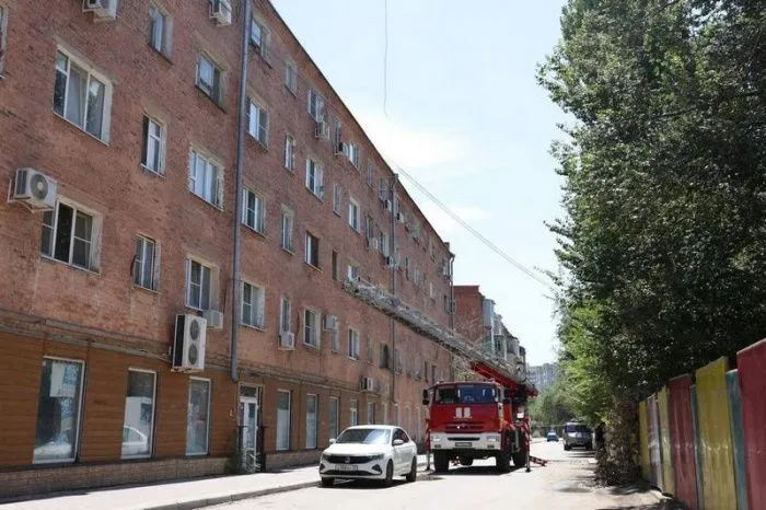 В Астрахани снесут многоквартирный дом, в котором обрушился подъезд