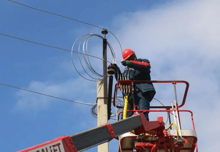 «Россети Северный Кавказ» к 15.00 мск восстановили нарушенное сильным дождем и ветром энергоснабжение в Дагестане