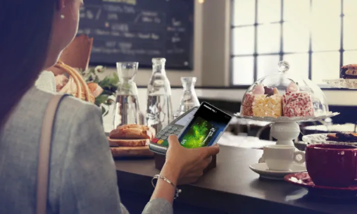 Банк «Центр-инвест» запустил поддержку сервиса Samsung Pay для карт Visa