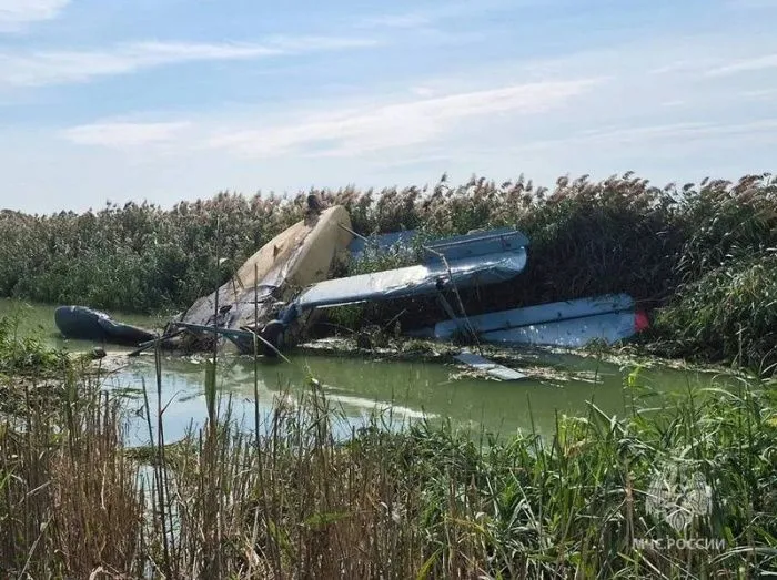 Легкомоторный самолёт упал в Ростовской области