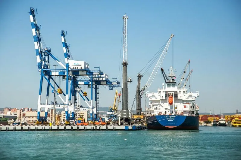 Переломный момент: как атаки на Дубай переформатируют логистику юга России