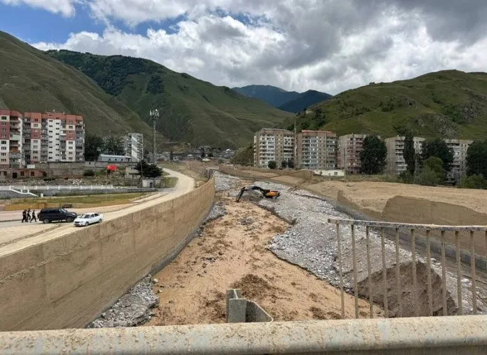 После схода селя в Кабардино-Балкарии без воды остались около 3 тысяч человек