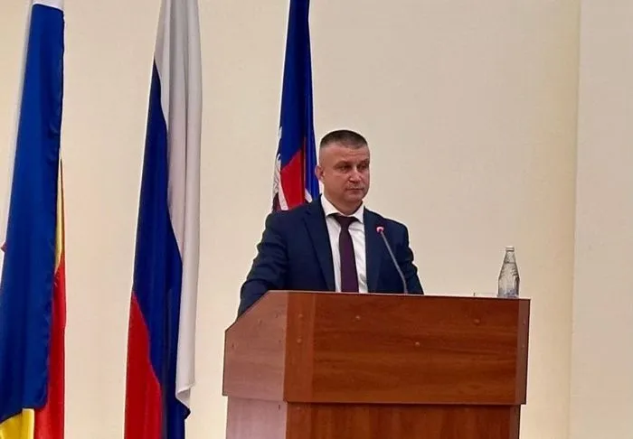 В Ростове арестовали за взятку главу природоохранного комитета Таранова