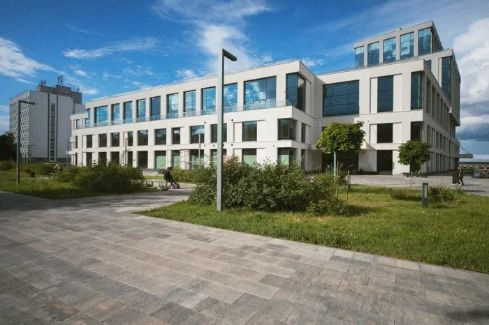 Материально-техническая база учреждений образования Крыма обновлена на 70%