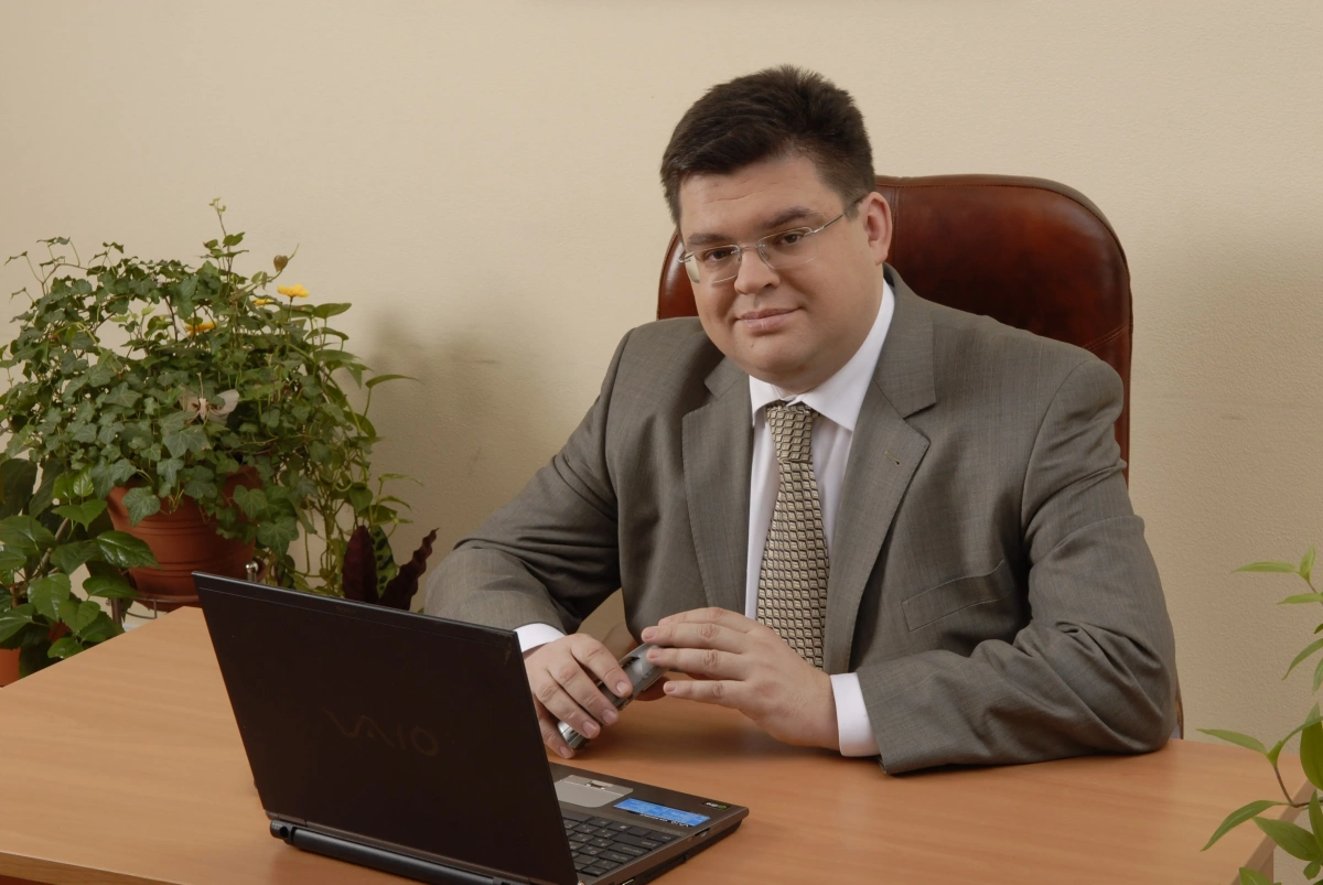 Гендиректор HeadHunter Михаил Жуков:  «Человек должен эволюционировать дальше, оставляя рутину роботам»