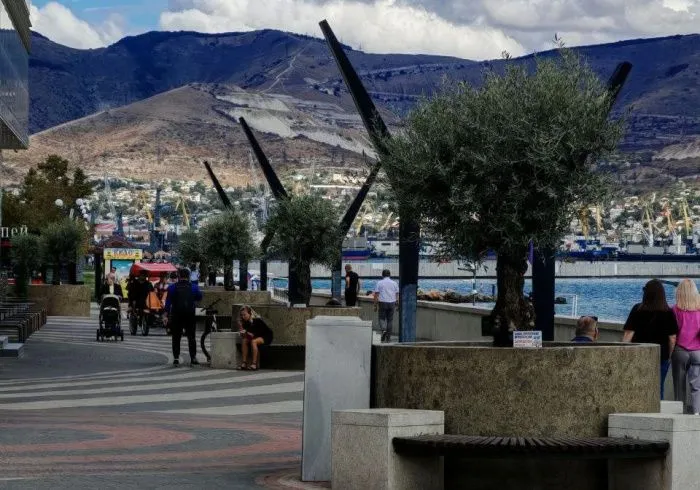 В ходе атаки БПЛА в Новороссийске поврежден офис «КТК»