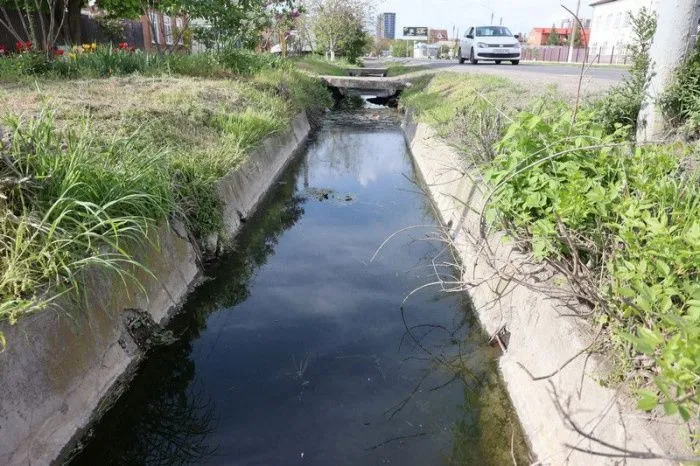 На расчистку водоотводных каналов в Батайске выделят более 120 млн рублей