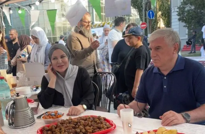 Махачкалинские депутаты приняли отставку мэра Умавова