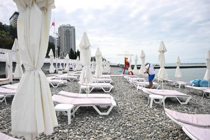 Сочи в курортный сезон могут посетить 7 млн туристов