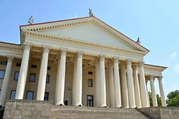 Стоимость реконструкции Зимнего театра в Сочи составит не менее 4 млрд рублей