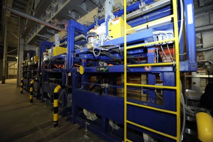 Дебиторская задолженность Каспийского завода листового стекла выставлена на торги за 2,6 млрд рублей