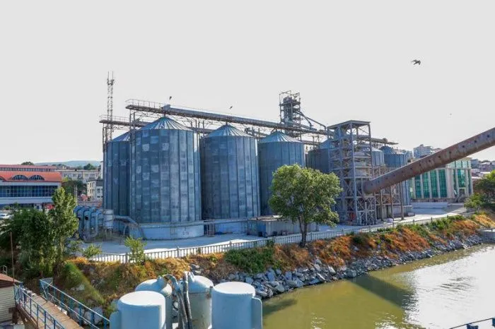 Махачкалинский порт установил рекорд по объёмам перевалки зерна