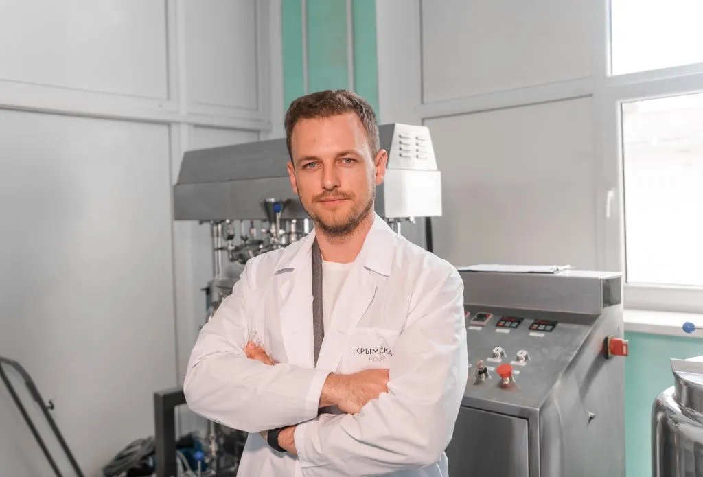 Генеральный директор компании _Крымская Роза_ Иван Гладун руководит предприятием уже в третьем поколении (1).jpg