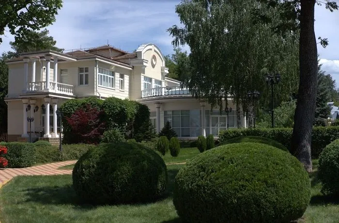 Азимут в Кисловодске.jpg Азимут в Кисловодске.jpg