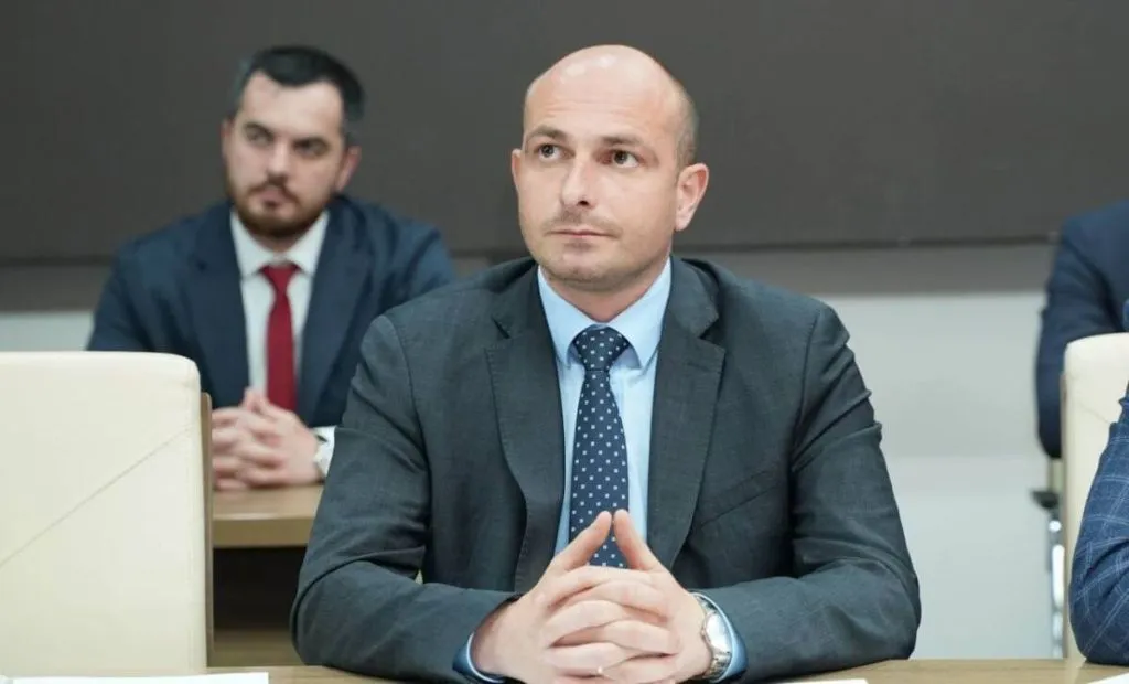 Министр строительства и архитектуры Северной Осетии Марат Бетанов уверен в «экологичности» проекта и «прозрачности» реализации проекта // Фото: Минстрой Северной Осетии