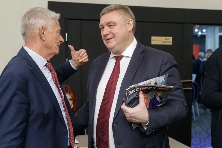 форум_Бураков.jpg форум_Бураков.jpg