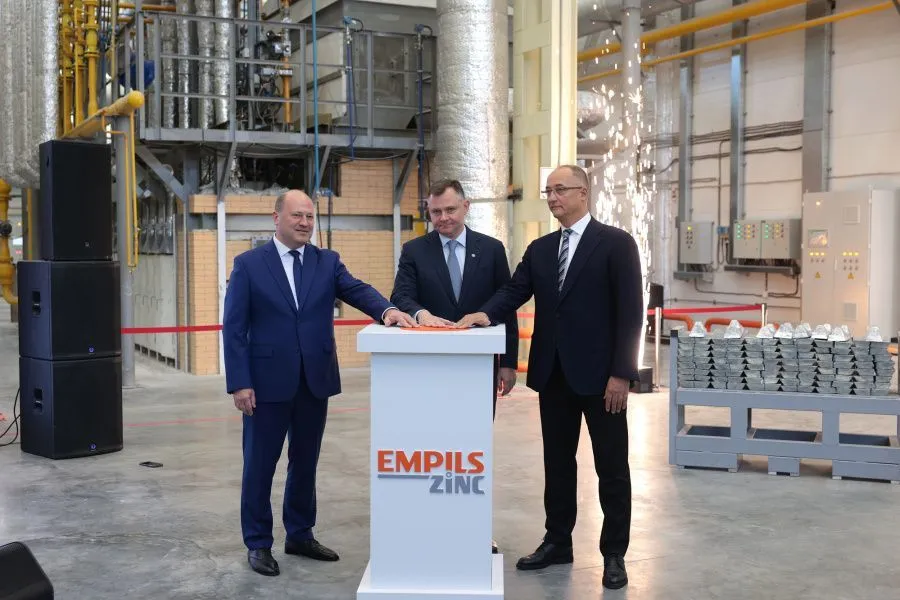 Мощность нового завода «Эмпилс-цинк» по выпуску цинковых белил составит 15-20 тысяч тонн // Фото: Правительство Ростовской области 