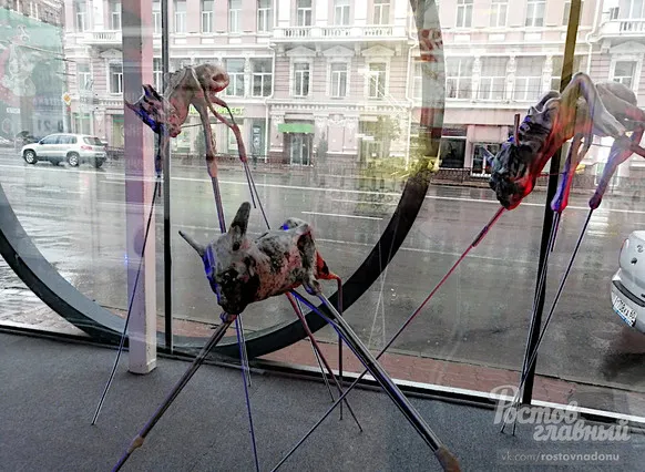 Собаки Богораз РостовГлавный.jpg Собаки Богораз РостовГлавный.jpg