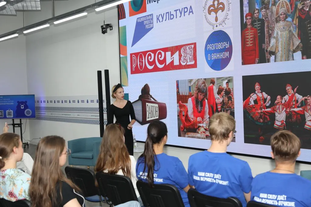 ULIA0937 (2).JPG ULIA0937 (2).JPG