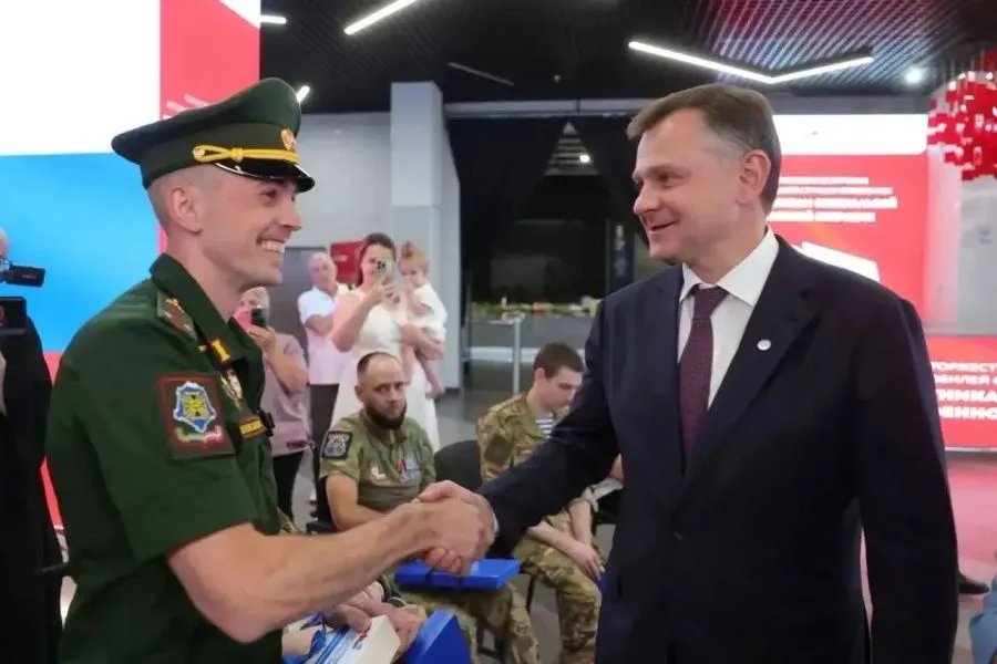 Инициатива о квотировании рабочих мест для ветеранов, в целом, правильная, но её конкретное воплощение переложили на плечи бизнеса, считают эксперты // Фото: Telegram-канал губернатора Ростовской области Юрия Слюсаря