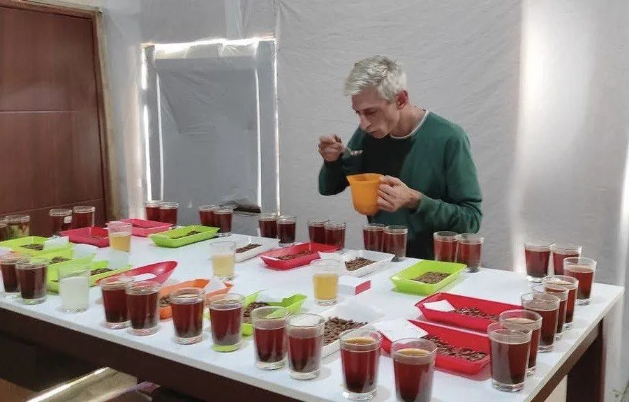 Багаев дегустация.jpg