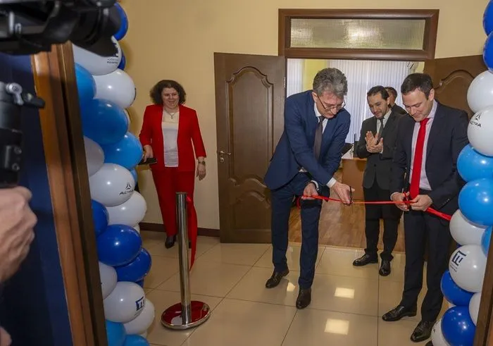 Торжественный момент_КубГТУ.jpg