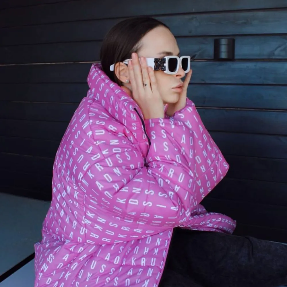 Искусственные наполнители по своей практичности намного больше отвечают современным требованиям, чем натуральные, говорит представитель донского бренд одежды // Фото: DNK RUSSIA Искусственные наполнители по своей практичности намного больше отвечают современным требованиям, чем натуральные, говорит представитель донского бренд одежды // Фото: DNK RUSSIA