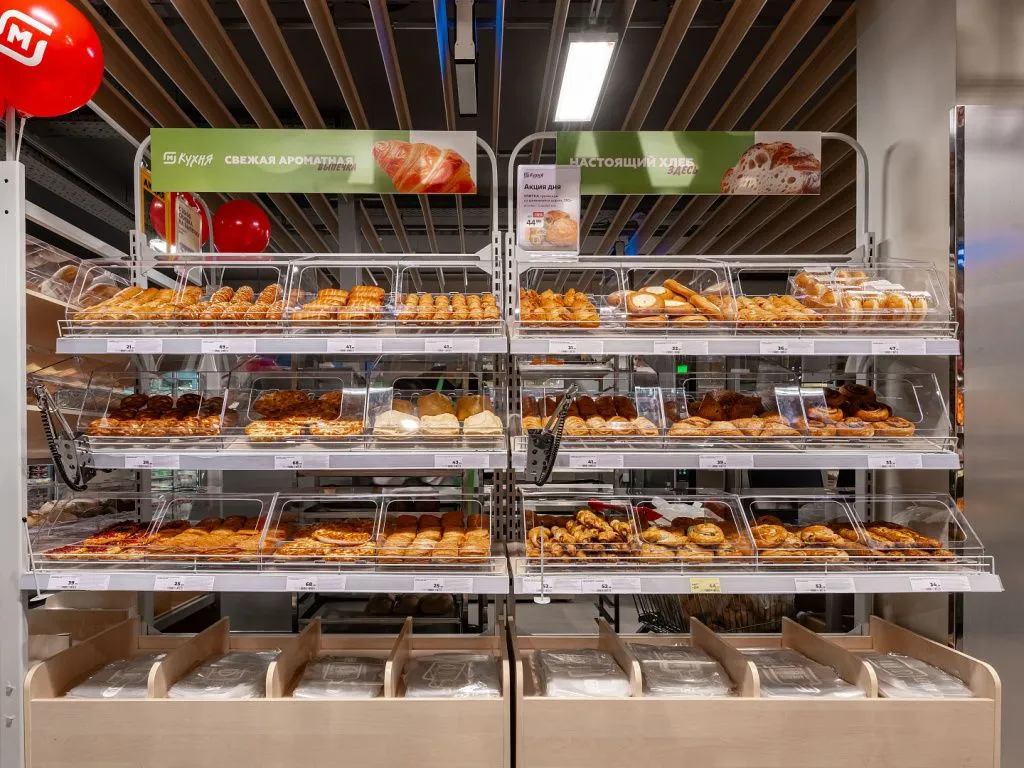 Рынок готовой еды стремительно растет, и «Магнит» хочет использовать компетенции «Азбуки вкуса» для развития в этом направлении // Фото: «Магнит» Рынок готовой еды стремительно растет, и «Магнит» хочет использовать компетенции «Азбуки вкуса» для развития в этом направлении // Фото: «Магнит»