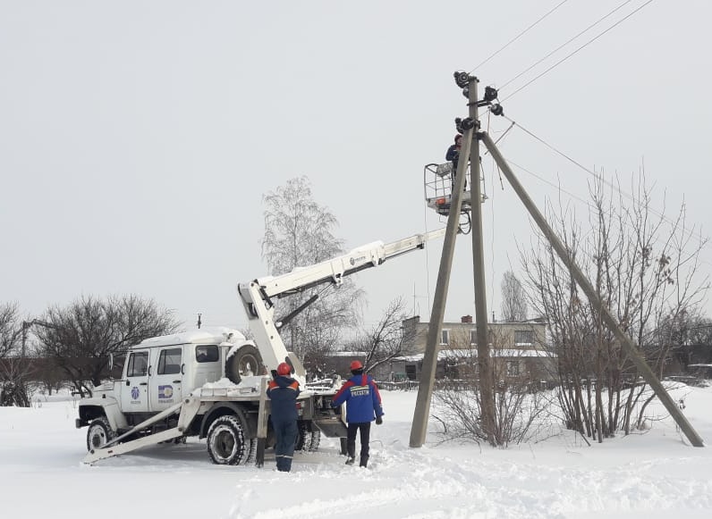 Энергетики реконструируют сети поселка Южного под Краснодаром