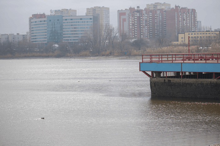 На Северном водохранилище Ростове понизили уровень воды из-за ремонтных работ