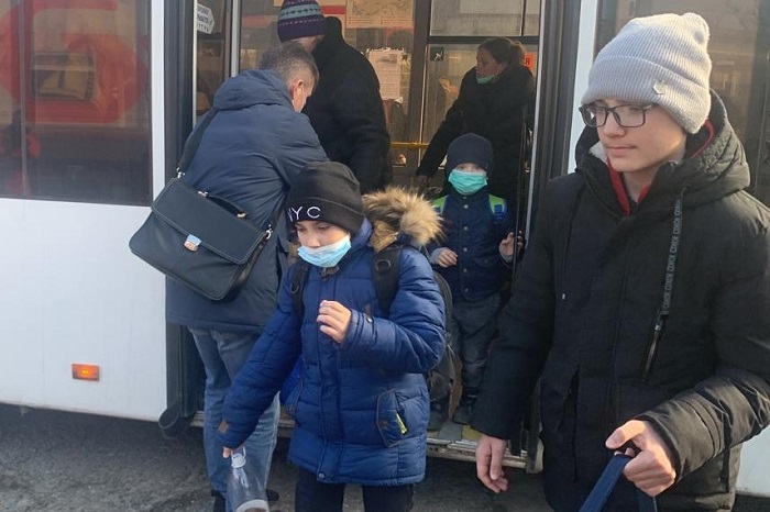 В Ростовской области дети и подростки из числа беженцев будут обучаться в местных школах