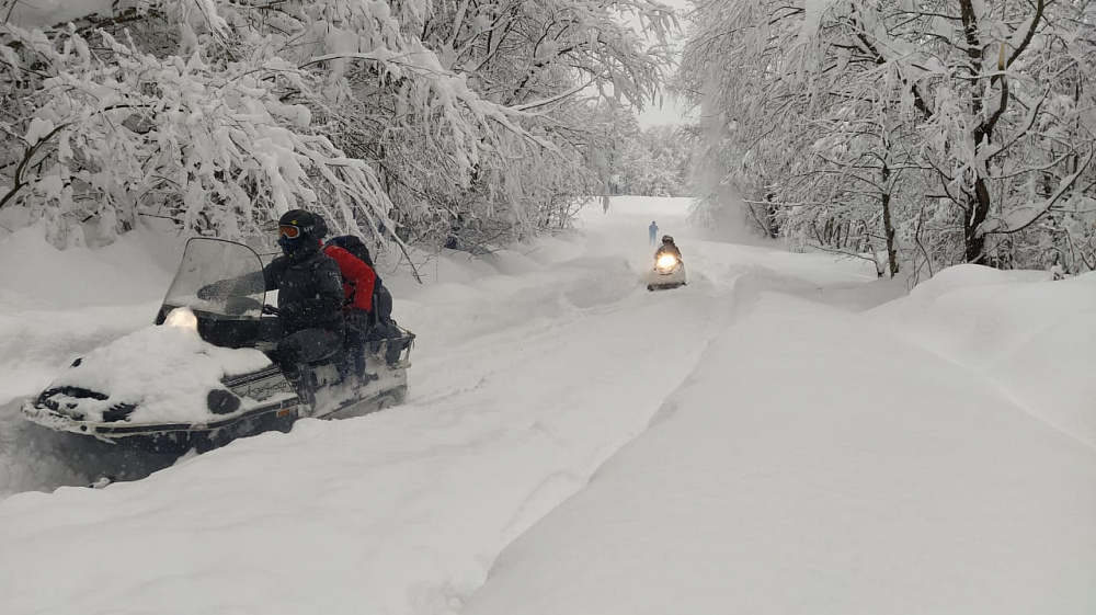 На Кубани из-за снегопада оказались отрезанными три населенных пункта рядом с Апшеронском