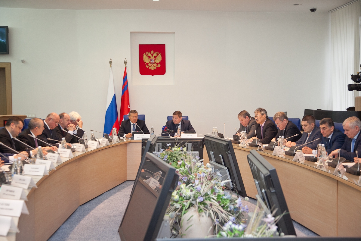 Губернатор Волгоградской области предложил реструктуризировать долг Волгограда перед "Газпромом"