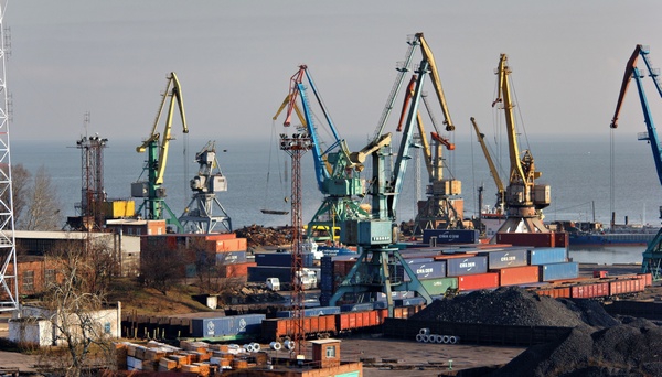 UCL Holding продаст Таганрогский морской порт