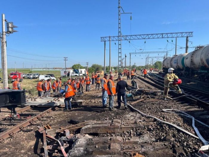 В Ростовской области из-за аварии на несколько часов задержали пять пассажирских поездов