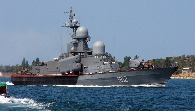 Контр-адмирал Долгов: «Возвращение Украине военных судов продолжится только после прекращения боевых действий»