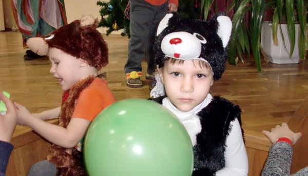 Ростовский филиал ФОРА-БАНКа поздравил с Новым годом пациентов детской больницы