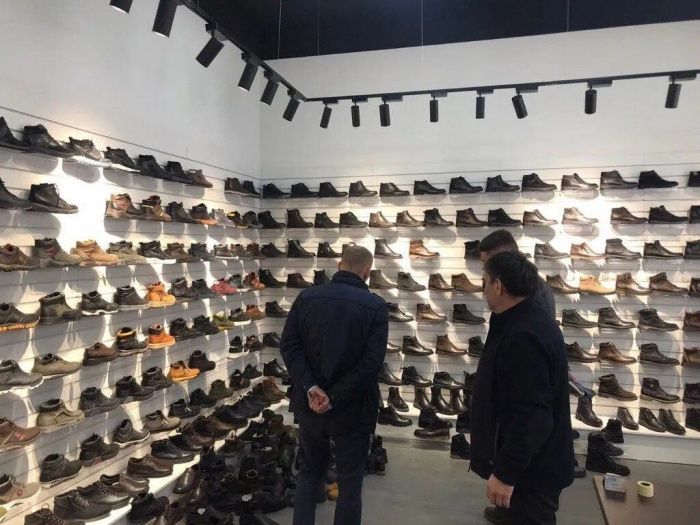 Дагестанская обувная фабрика наладила производство супинаторов и подошвы в рамках импортозамещения
