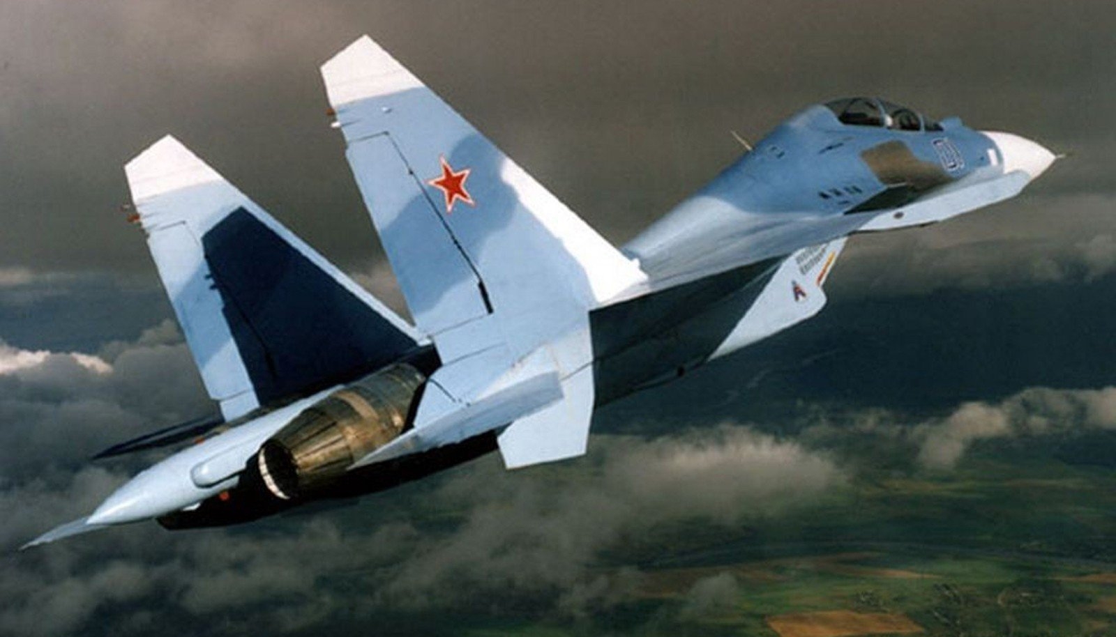 В Краснодарском крае разбился истребитель МиГ-31