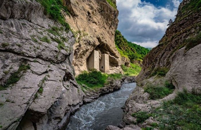 В Чечне открыли новую ГЭС на реке Аргун В Чечне открыли новую ГЭС на реке Аргун