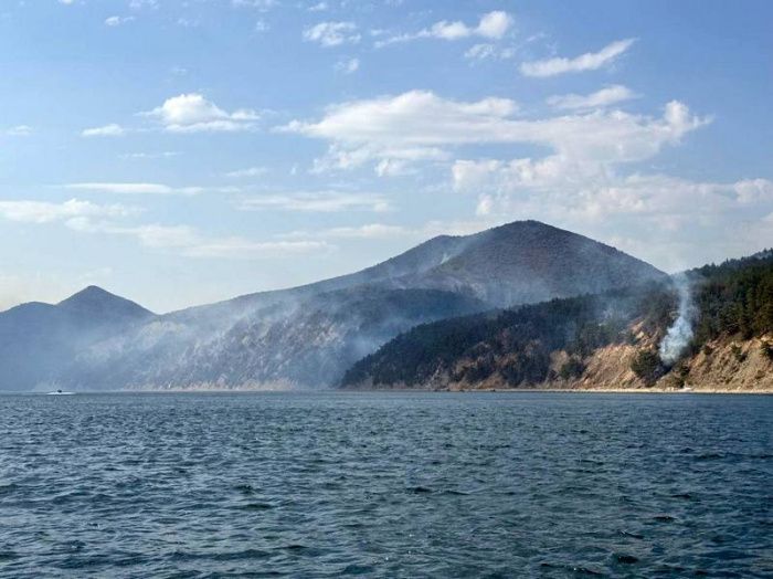 Кондратьев: Площадь лесного пожара в Геленджике увеличилась до 32 га