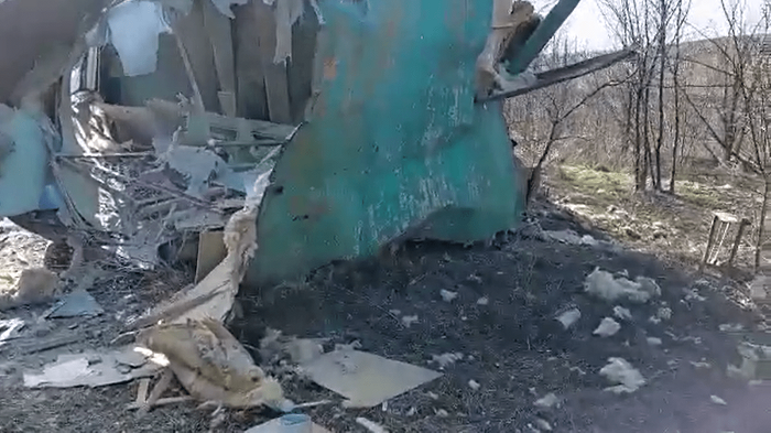 Снаряд с территории Украины разрушил объект погранслужбы в Ростовской области